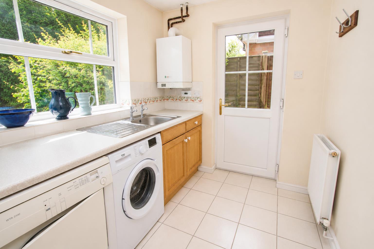 4 bed property in Meadowside, Reading